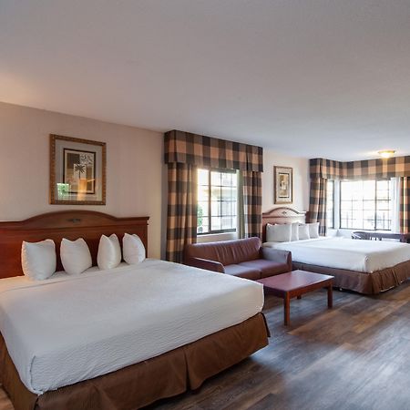Studio City Court Yard Hotel Kamer foto
