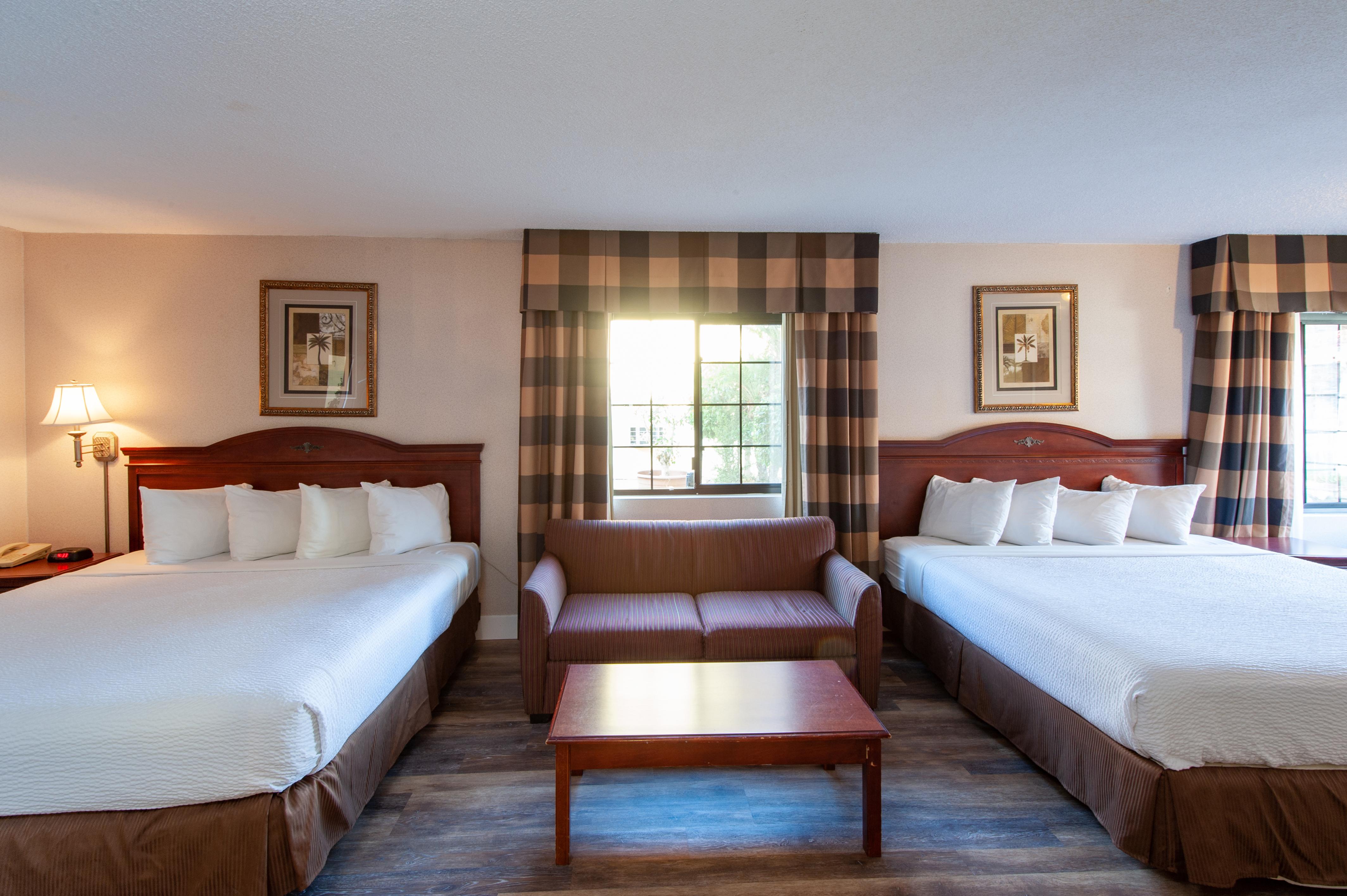 Studio City Court Yard Hotel Kamer foto